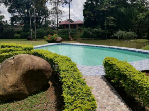 Nakury House, condominium with pool, WIFI